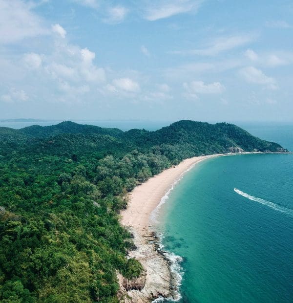 Uncover Dive Sites in Malaysia